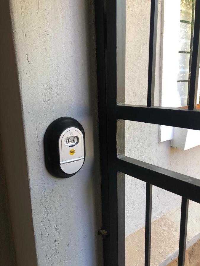 Rueby'S Guesthouse ダルストロアーム エクステリア 写真